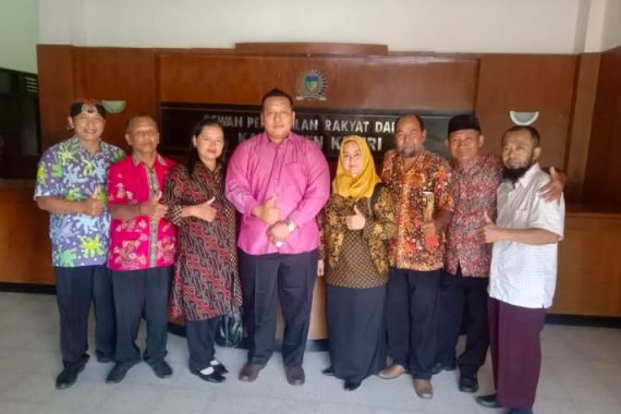 DPRD Dukung Honorer K2 Jadi PNS Tanpa Tes - JPNN.COM