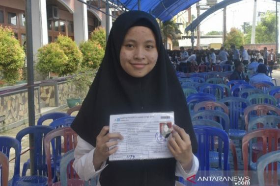 Putri Wahyuni Raih Nilai Tertinggi SKD CPNS 2019 - JPNN.COM
