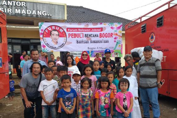 Bantu Korban Bencana, Relawan Jokowi Fokus Kegiatan Kemanusiaan - JPNN.COM
