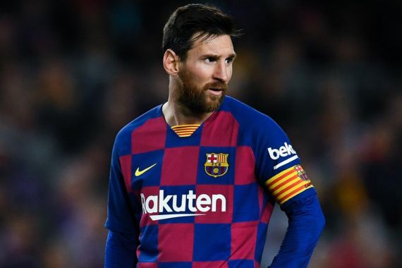 Bikin Haru, Lionel Messi Berikan Kejutan untuk Perawat Pasien Corona - JPNN.COM