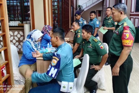 Prajurit Lanal Malang Donor Darah untuk Kemanusiaan - JPNN.COM