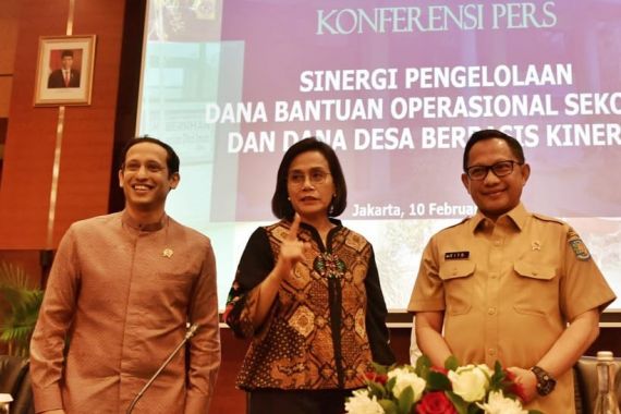 Ini Syarat Guru Honorer yang Bisa Mencicipi 50 Persen Dana BOS - JPNN.COM