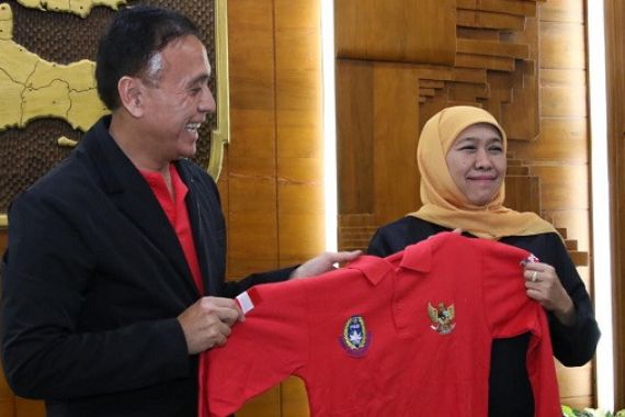 Piala Gubernur Jatim: Khofifah Minta Seluruh Tim Bermain Sportivitas - JPNN.COM