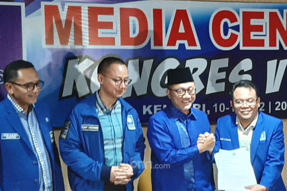 Zulkifli Hasan Tidak Mencalonkan Diri, Tetapi.. - JPNN.COM