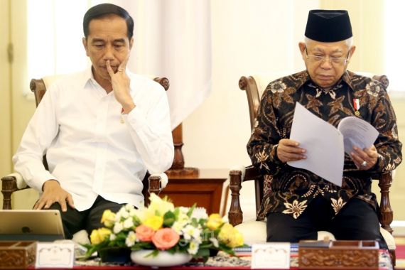 Survei: Jokowi Lebih Memuaskan ketimbang KH Ma'ruf Amin - JPNN.COM