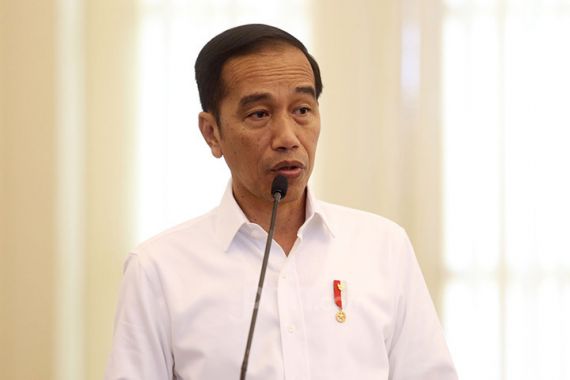 Lawan Corona, Presiden Jokowi Tetapkan Status Kedaruratan Kesehatan - JPNN.COM
