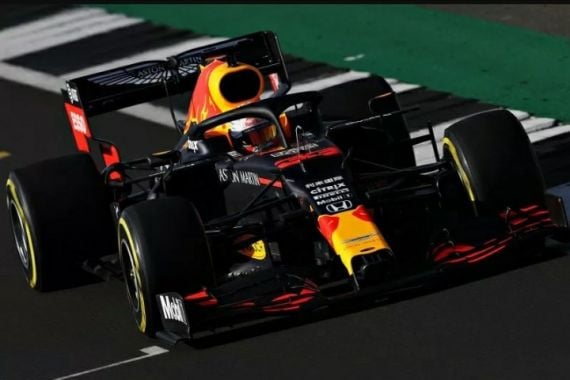 Max Verstappen Jajal Mobil Baru RB16 untuk Musim F1 2020 - JPNN.COM