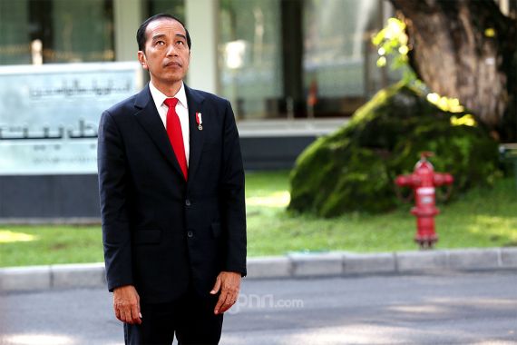 Jokowi Heran Lihat Pantai Carita dan Puncak Lebih Ramai dari Biasanya - JPNN.COM