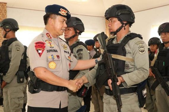 Polda Bengkulu Kirim 100 Personel Brigade Mobil ke Papua - JPNN.COM