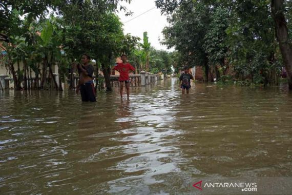 Oh Ternyata Ini Salah Satu Penyebab Banjir di Cirebon - JPNN.COM