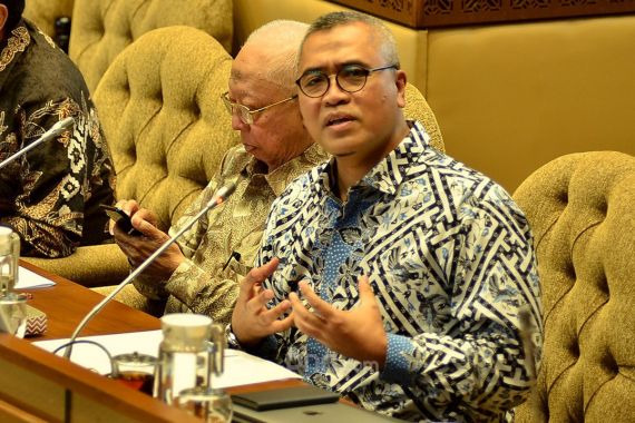 Masalah Honorer K2, Prof Eko Prasojo Memberi Saran ke Komisi II DPR - JPNN.COM