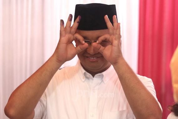 Survei: Anies Baswedan Lawan Terberat Prabowo Subianto di Pilpres 2024 - JPNN.COM