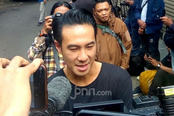 Daniel Mananta Sempat Menyangka Kabar Ashraf Sinclair Meninggal Cuma Hoaks - JPNN.COM