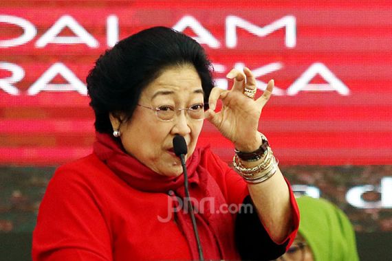 Cerita Bu Megawati yang Tetap Produktif Meski Mengarantina Diri di Rumah - JPNN.COM