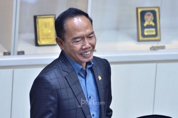 Bambang Ajak Anggota DPR Merenungkan Kelanjutan RUU Cipta Kerja - JPNN.COM