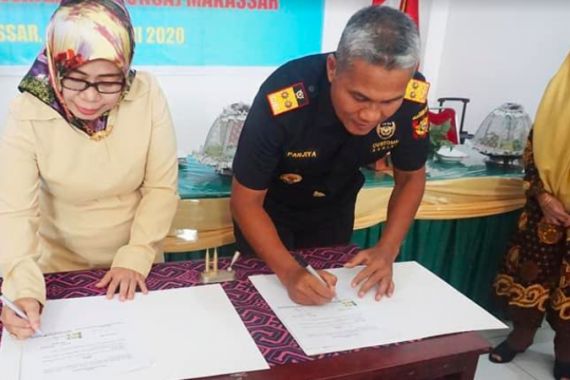 Bea Cukai Sulawesi Bagian Selatan Teken MoU di Universitas Sawerigading - JPNN.COM