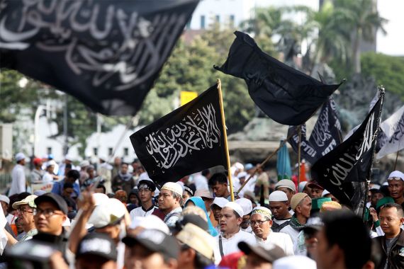 Massa Aksi 212 Bubar dengan Perasaan Kecewa, Siap Jihad? - JPNN.COM