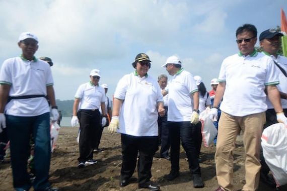KLHK: Indonesia Memasuki Era Baru Pengelolaan Sampah - JPNN.COM