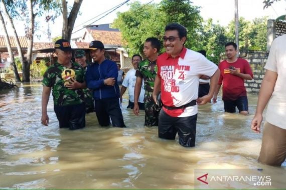 Banjir Pamekasan: 5 Kelurahan dan 4 Desa Terendam - JPNN.COM