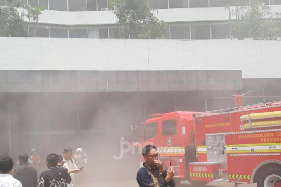 Kapolda: Tidak Ada Kebakaran di Gedung DPR - JPNN.COM