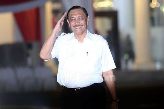 Luhut Beberkan Strateginya Mengawasi 9 Provinsi yang Jadi Atensi Jokowi - JPNN.COM