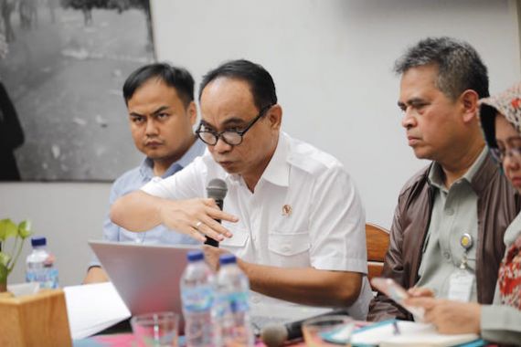 Wamen Budi Arie: Dana Desa Dorong Peningkatan Produksi dan Pendapatan Petani - JPNN.COM