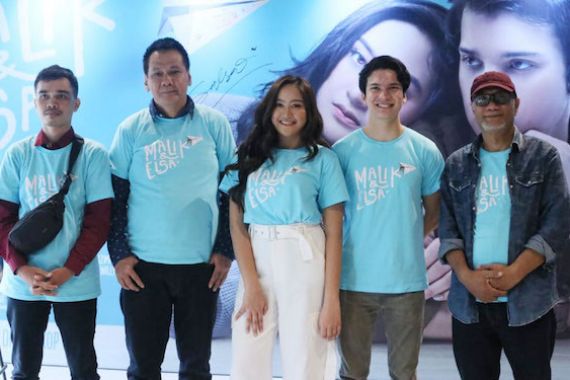 Film Malik & Elsa Angkat Cerita Cinta Remaja Padang   - JPNN.COM