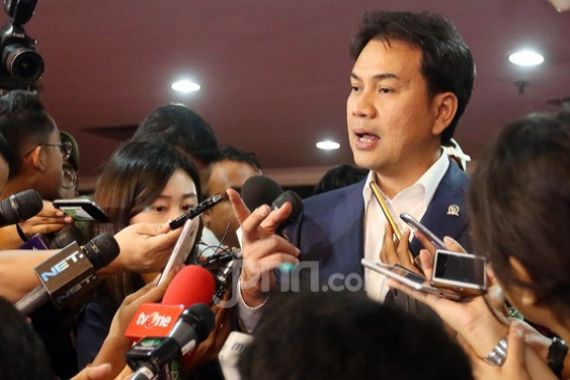 Aziz Syamsudin Ingatkan Karang Taruna Setia Ideologi Pancasila - JPNN.COM