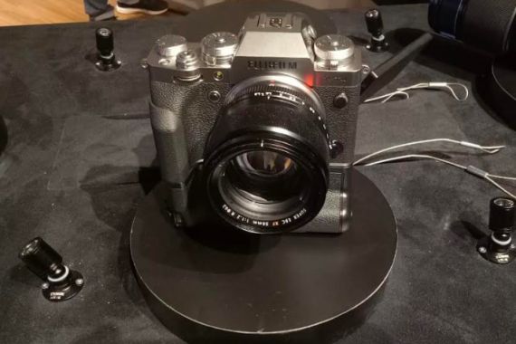 Fujifilm Luncurkan Kamera Mirroless X-T4 di Jakarta, Ini Spesifikasinya - JPNN.COM