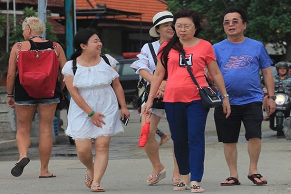 Wabah Virus Corona Mulai Reda, Turis Tiongkok Kembali Beraksi - JPNN.COM