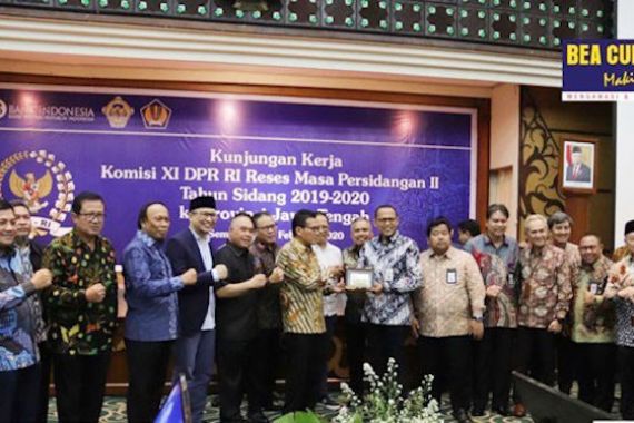 DPR bersama Bea Cukai Turut Andil Kelola Perekonomian Daerah - JPNN.COM