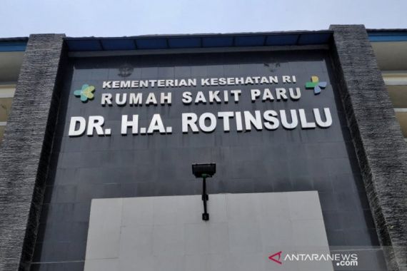 Kondisi Satu Pasien yang Diisolasi di RSP Rotinsulu Bandung Membaik - JPNN.COM