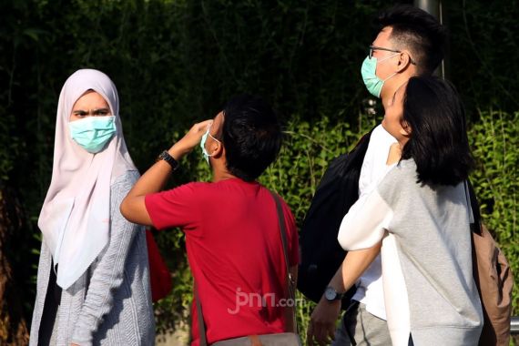 Anies Baswedan Sebut Pembeli Masker di Pasar Jaya Harus Ber-KTP Jakarta - JPNN.COM