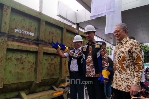 Kemenhub Bakal Larang Truk Odol Melintasi Tol Cikampek - JPNN.COM