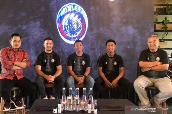 Arema FC Optimistis Lolos dari Grup A Piala Menpora 2021 - JPNN.COM