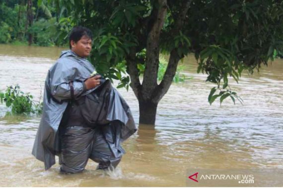 Banjir Terjang Purworejo, Ratusan Warga Terpaksa Mengungsi - JPNN.COM