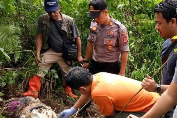 Terkuak, Mayat Wanita Dibungkus Karung di Bandung Seorang Ibu Muda - JPNN.COM