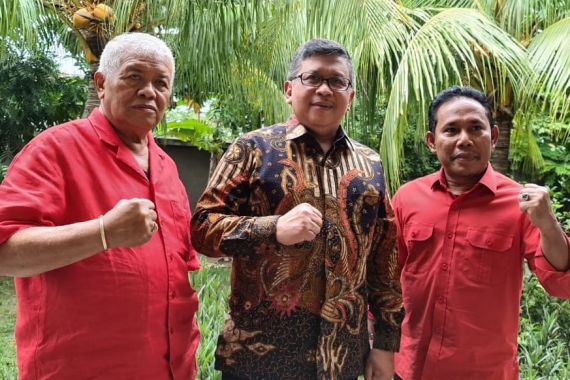 Hasto Ajak Kader PDIP NTB Ikuti Jejak Megawati - JPNN.COM