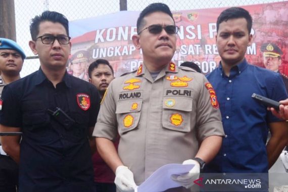 Penyuap Pejabat Pemkab Bogor Ditetapkan Sebagai Tersangka - JPNN.COM