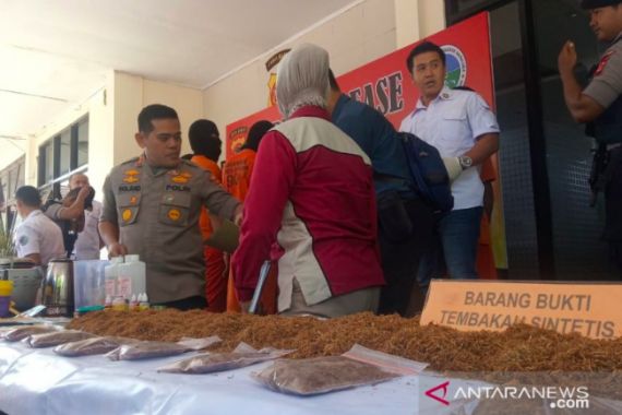 Kasus Tembakau Sintetis 37,5 Kg Mandek, Forza Satroni Polres Jaksel - JPNN.COM
