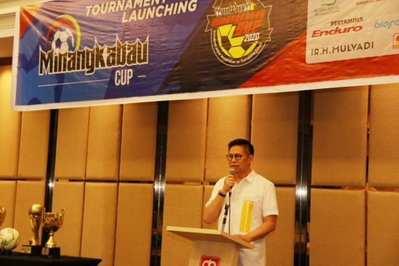 Mulyadi Diharapkan Bisa Bawa Kembali Kejayaan Tim Sepak Bola Lokal - JPNN.COM