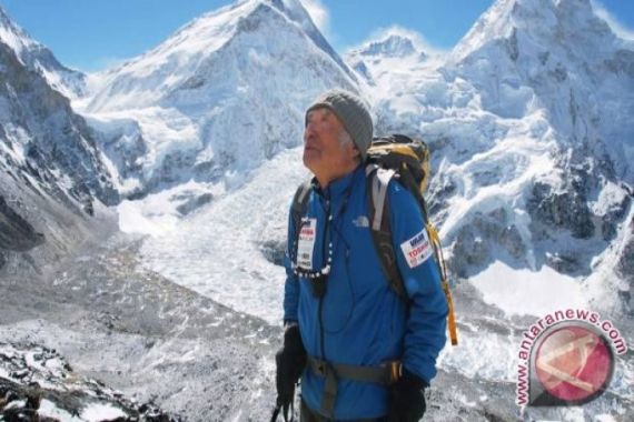 Gunung Everest Ikut Terkena Imbas Corona - JPNN.COM