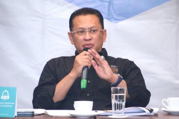 Ketua MPR Minta KPK-BPKP Awasi Dana Penanganan Corona - JPNN.COM