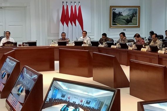 Menteri Sofyan Duduk Bersebelahan dengan Menhub Saat Ratas, Bagaimana Kondisinya? - JPNN.COM