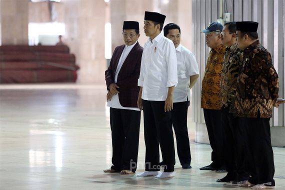 Jokowi Pengin Social Distancing jadi Gerakan Masyarakat - JPNN.COM