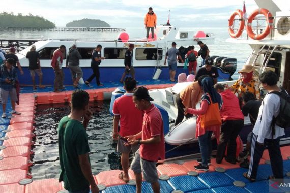 Nasib 2 Wisatawan Italia di Raja Ampat, Belum Bisa Pulang - JPNN.COM