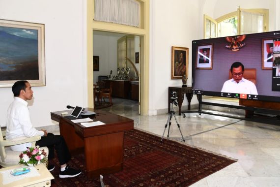 Arahan Presiden Jokowi untuk Para Menteri demi Hindari PHK Massal di Masa Pandemi - JPNN.COM