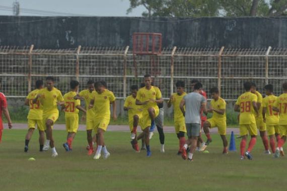 Cegah Penyebaran Virus Corona, Pemain Badak Lampung FC Diliburkan Sepekan - JPNN.COM