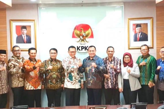 KPK Harus Awasi Ketat Dana Bantuan Bencana untuk Penanggulangan Corona - JPNN.COM