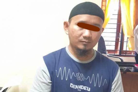 Pak Ariono Ketahuan Pasang Kamera di Kamar Mandi Guru Wanita, Isi Rekamannya, Ya Ampun - JPNN.COM